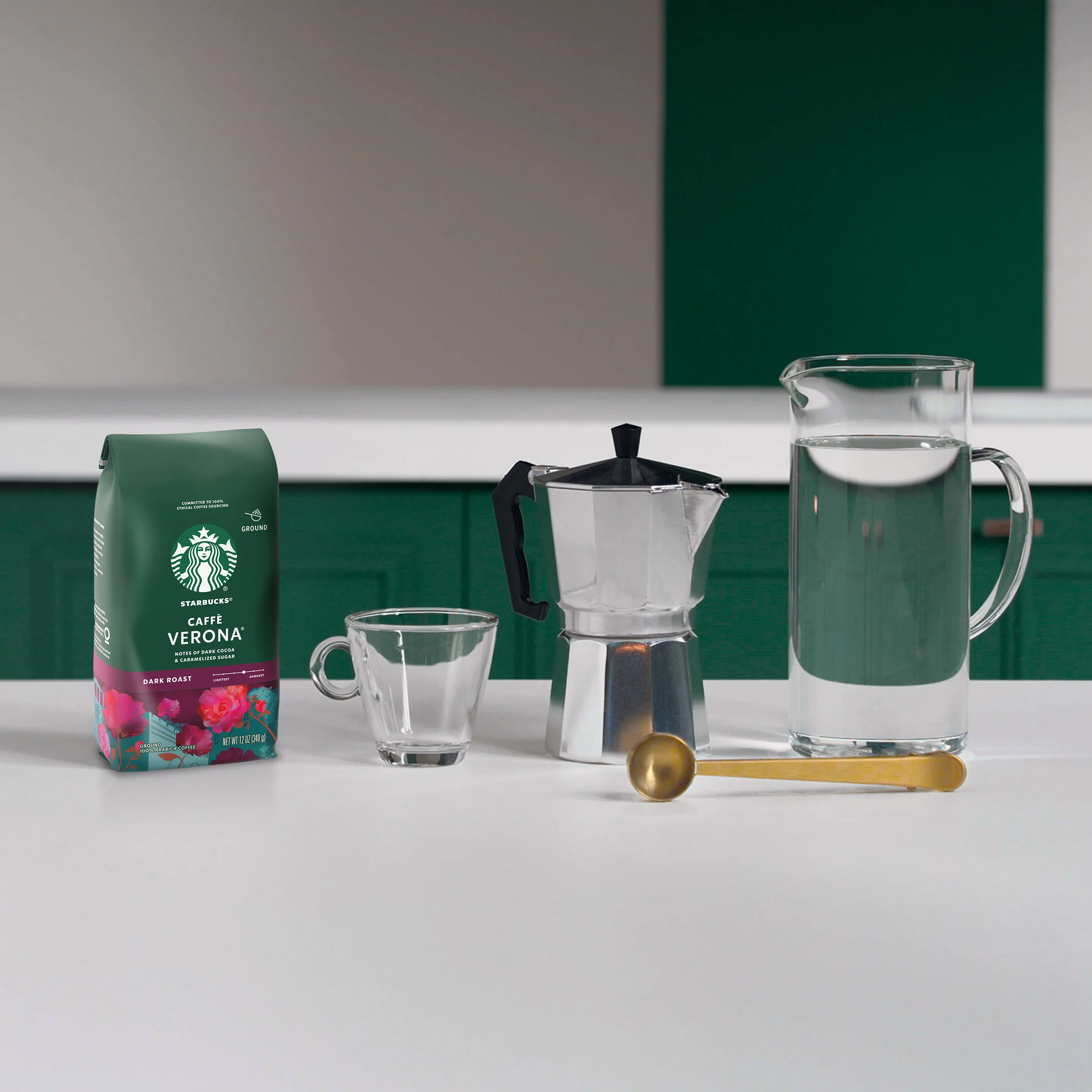 Instant coffee in moka pot on sale